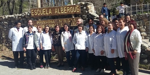 Alumnos y docentes de la localidad de Bardas Blancas festejaron el Día del Maestro