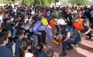 Mendoza, 04-04-17. En la Escuela María Besaure de Martinez, se llevó a cabo un simulacro de sismo a cargo de Defensa Civil.