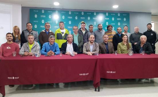 Gobierno de Mendoza lanzó el programa Deporte Escolar_01
