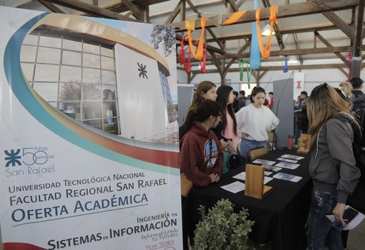 Los IES presentaron su oferta en la Expo Educativa 2022 de San Rafael