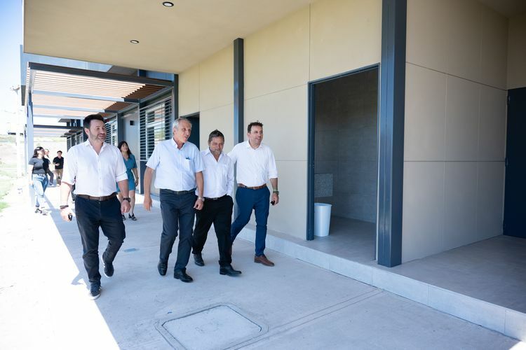 Garcia-Zalazar- recorrido institucional