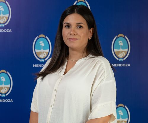 Cecilia Martín -Administración
