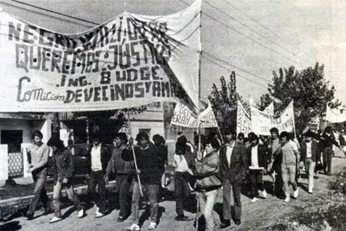 violencia Institucional- gente-manifestación