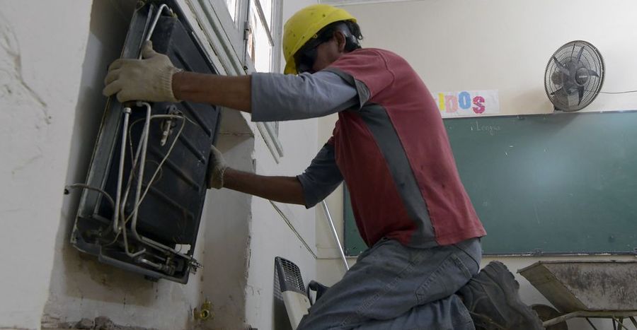 Infraestructura Escolar ya realizó más de 350 intervenciones en calefacción escolar