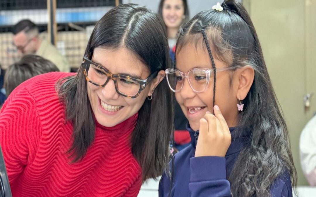 Estudiantes de nivel primario de la Escuela O’Higgins recibieron anteojos en el marco del Desafío de la Mirada