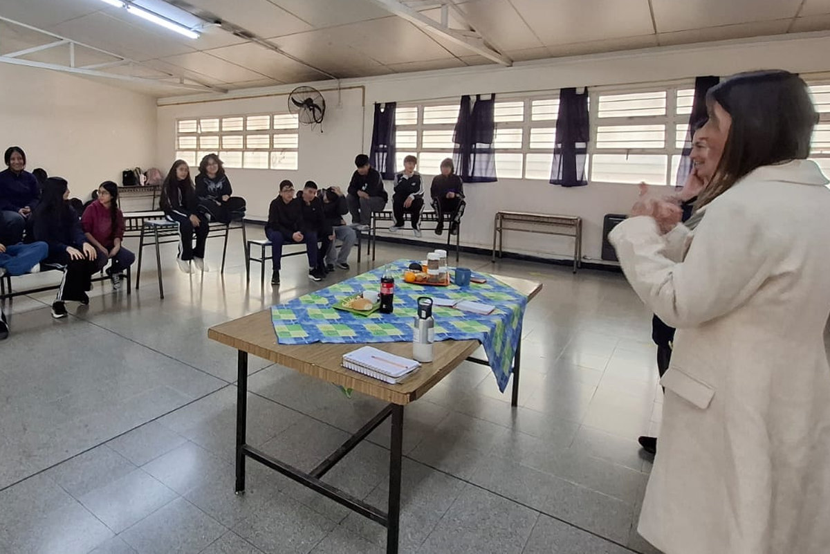 Alimentacion-saludable-y-actividad-fisica-para-una-microbiotica-saludable