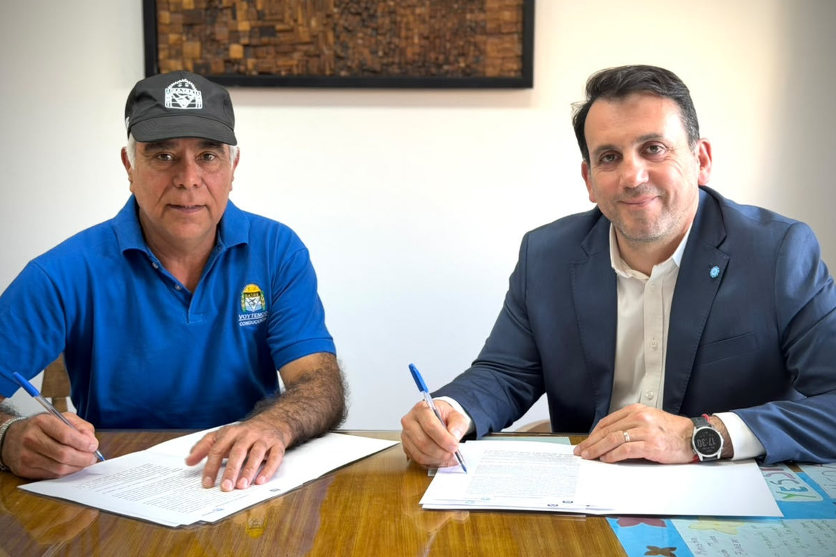 Convenio DGE UATRE- Autoridades DGE - Firma
