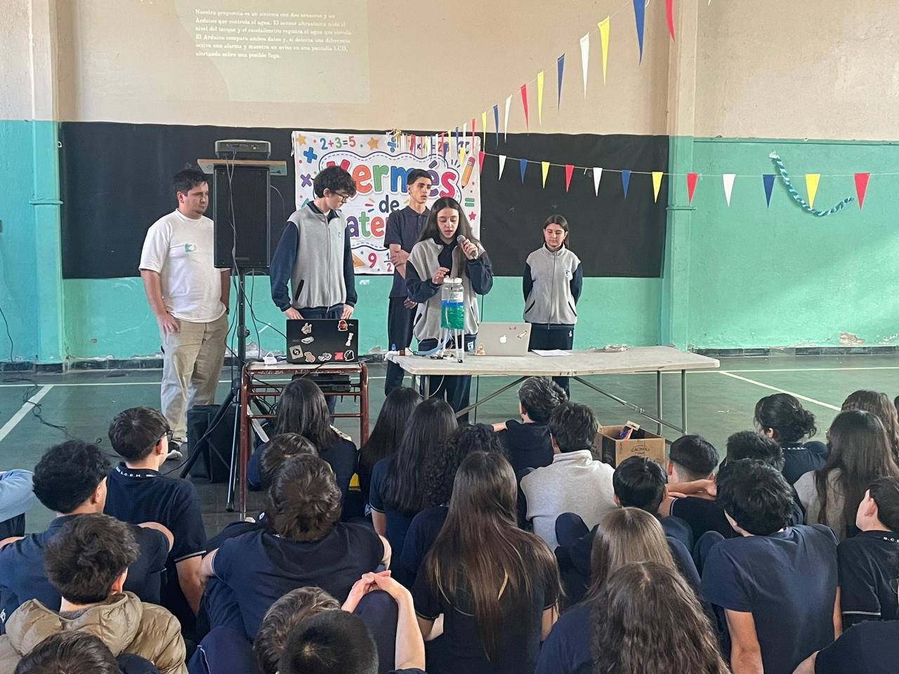 Estudiantes-de-secundaria-representaron-a-Mendoza-en-el-programa-EY-STEM-APP-2026
