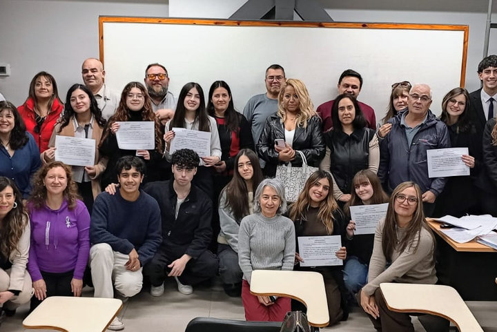 Estudiantes de una escuela técnica completaron prácticas formativas en Ciencias Médicas
