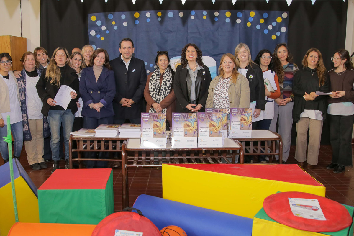 dge-estudiantes-materiales-autoridades-escolares