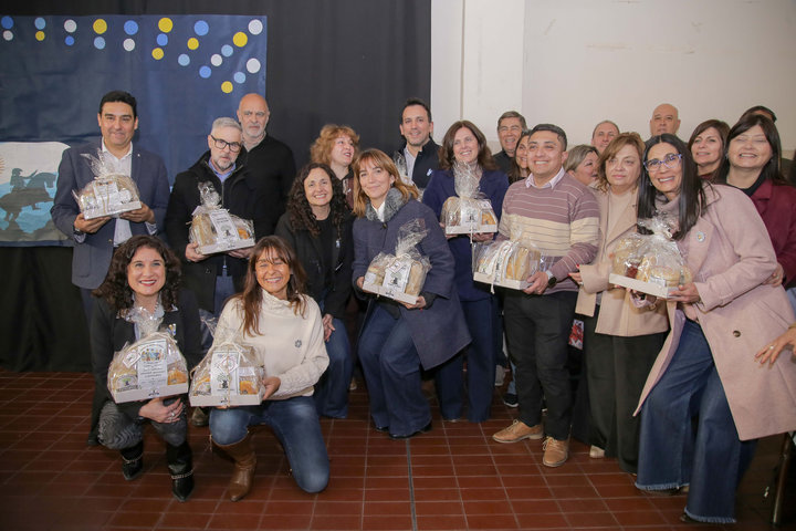 dge-estudiantes-materiales-autoridades-escolares