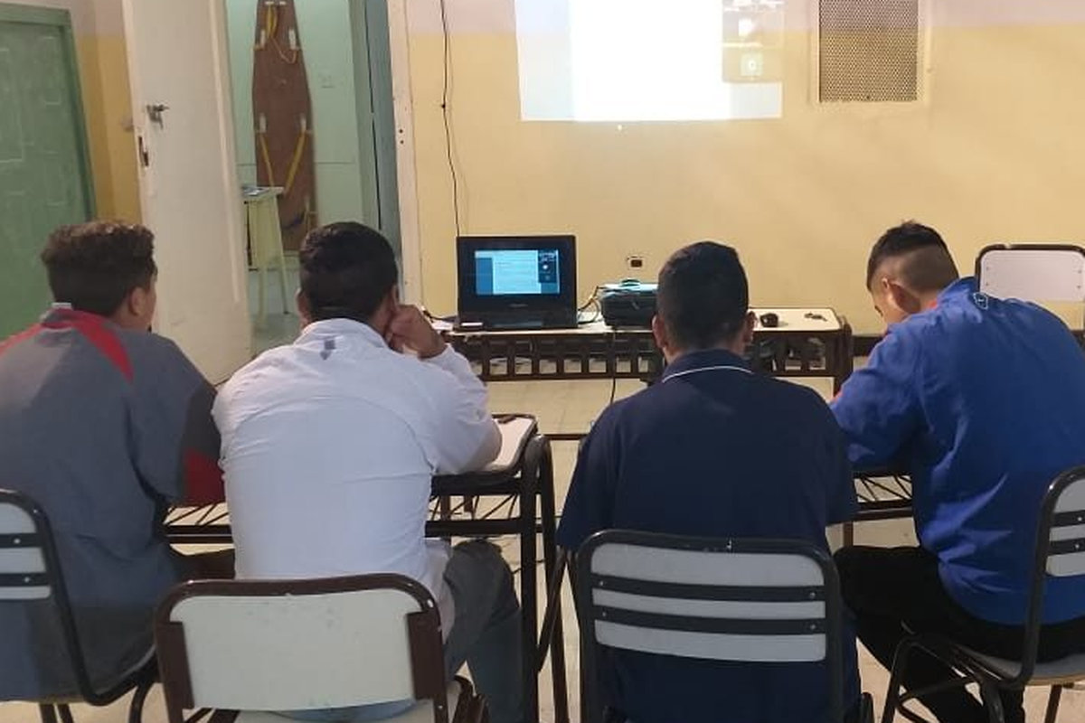 estudiantes en clase estudiantes-en-clase