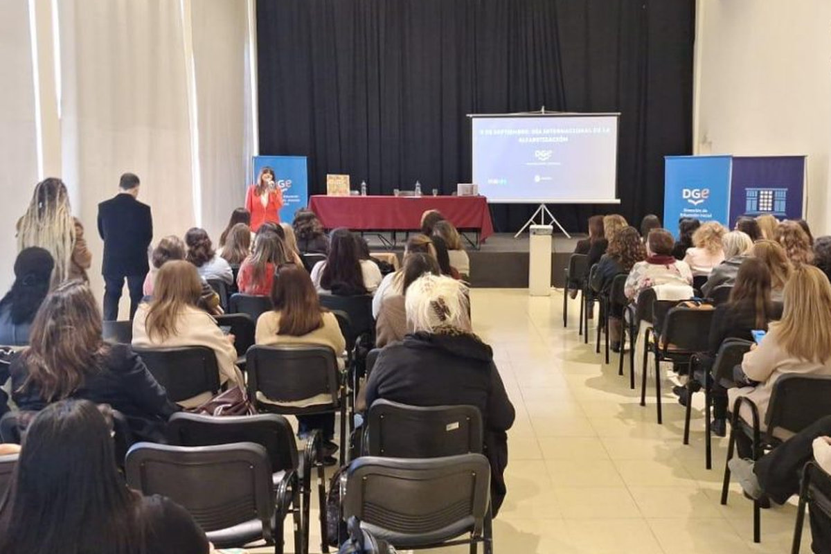 DGE-conmemoro-el-Dia-Internacional-de-la-Alfabetizacion