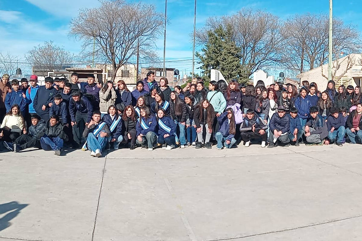 Estudiantes de San Rafael conmemoraron al General José de San Martín