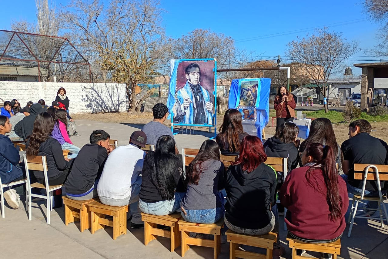Estudiantes de San Rafael conmemoraron al General José de San Martín