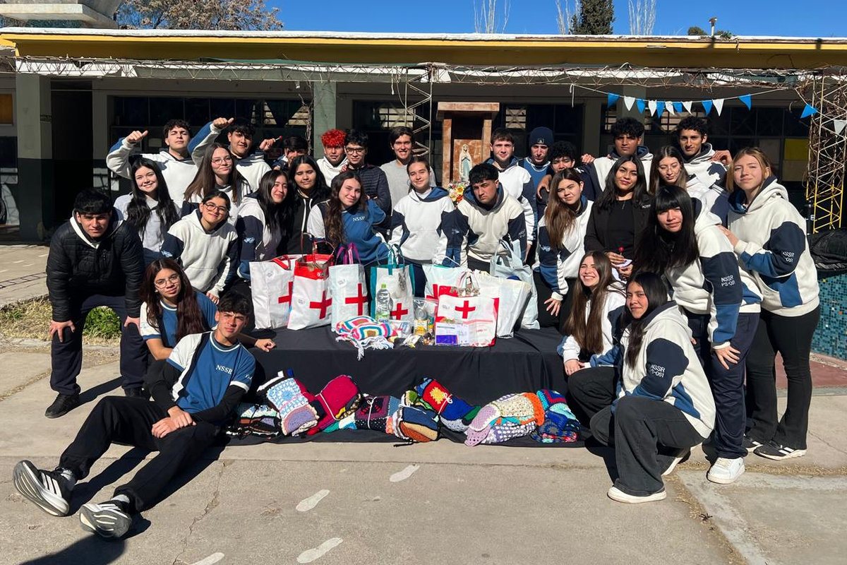 Estudiantes de Junín diseñaron un bolso de emergencia Life Bag para situaciones de sismos